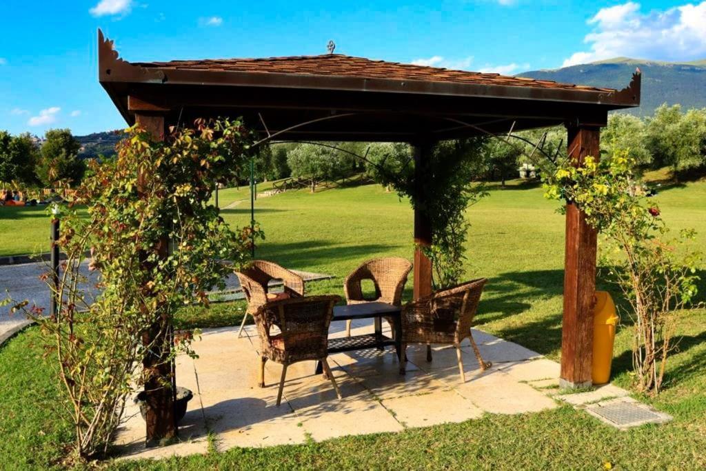 Agriturismo Il Casale Di Monica Rivotorto Ngoại thất bức ảnh